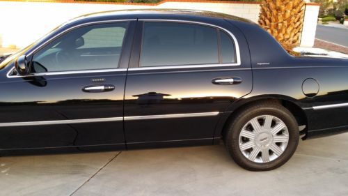 Lincoln town car signature series