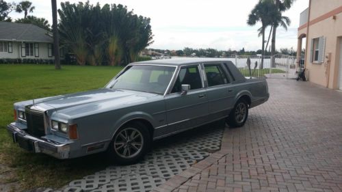 1989 lincoln town car base sedan 4-door 5.0l