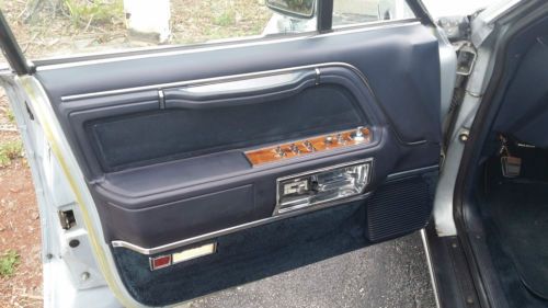 1989 Lincoln Town Car Base Sedan 4-Door 5.0L, image 7