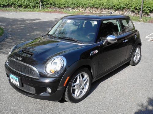 2009 mini cooper s hatchback 2-door 1.6l 1598cc l4 gas dohc turbocharged fwd