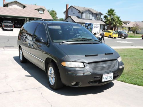 2000 chrysler town &amp; country limited