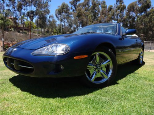 1999 jaguar xk8 convertible 2-door 4.0l, one owner,only 67,000