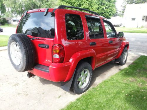 2002 Jeep Liberty Limited Sport Utility 4-Door 3.7L, image 2