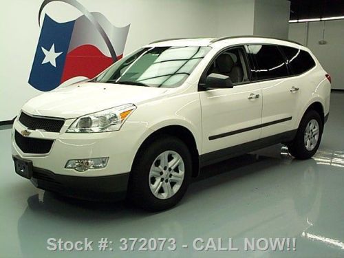 2012 chevy traverse 8-passenger third row leather 23k texas direct auto