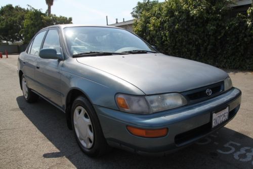 1996 toyota corolla dx sedan manual 4 cylinder  no reserve