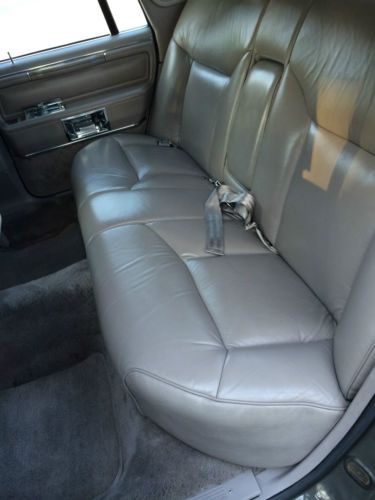1989 Lincoln Town Car Cartier 5.0L ORIGINAL PAINT ONLY 78K MILES AIR RIDE LOOK, image 11