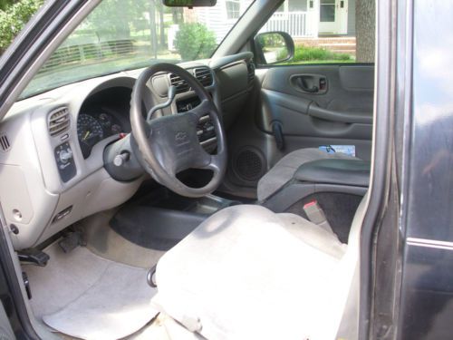 1998 Chevrolet Blazer Base Sport Utility 4-Door 4.3L, image 3