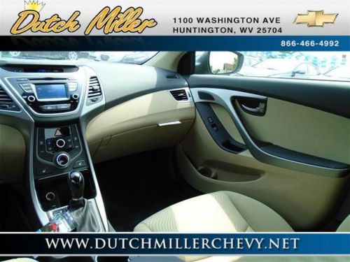 2014 Hyundai Elantra SE, image 3