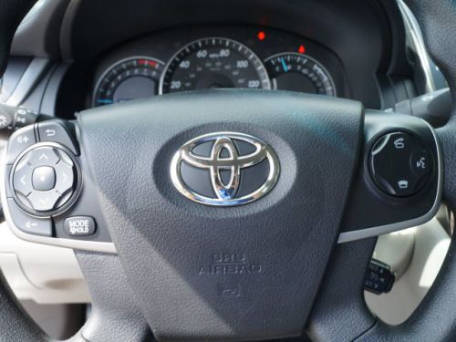 2014 toyota camry le