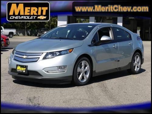 2012 chevrolet volt base hatchback 4-door 1.4l