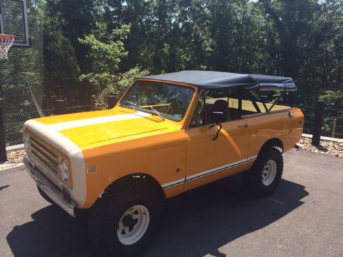 International scout ii good condition restored soft and hard top manual 4 wd