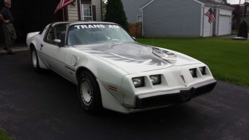 1980 pontiac firebird trans am coupe 2-door 4.9l