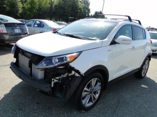 2014 kia sportage awd repairable salvage title  rebuiltable salvage light damage