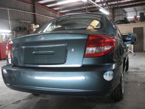 2004 kia rio