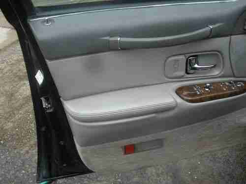 1996 Executive Lincoln Signature Town Car black w carriage top moonroof michelin, US $4,298.00, image 8