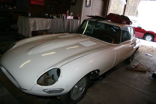 1966 jaguar xke 2+2 coupe - series 1 jag e-type 6 cylinder fixer- upper