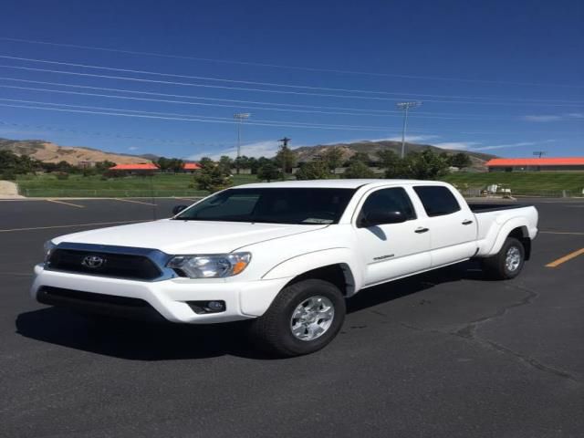 Toyota: tacoma base crew cab pickup 4-door