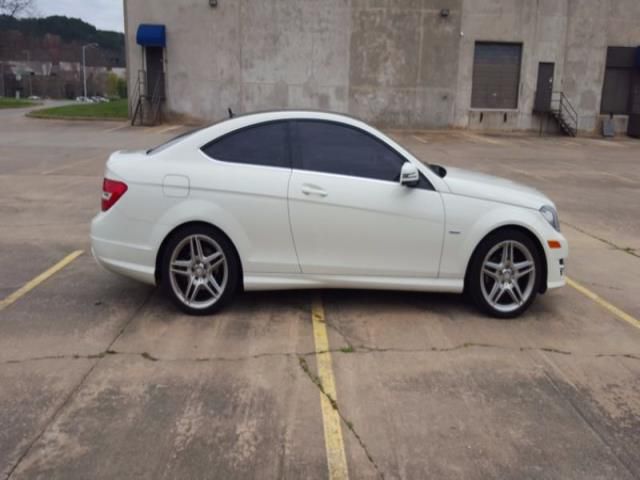 Mercedes-benz: c-class sport package