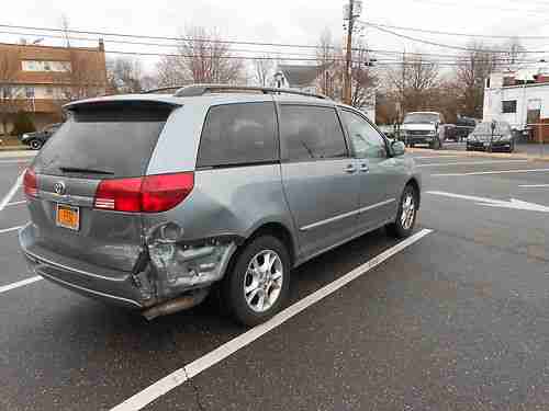 2004 TOYOTA SIENNA XLE AWD 105K RUNS GREAT NEEDS MINOR BODY WORK, image 6