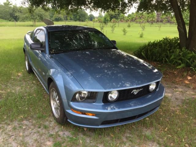 Ford: mustang gt