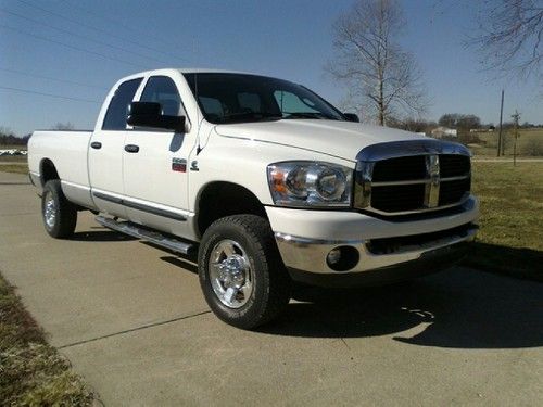 2007 dodge ram 2500 slt crew cab pickup 4-door 6.7 litre 6 speed - 36000 miles!!