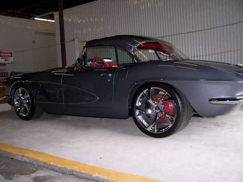 1961 chevrolet corvette