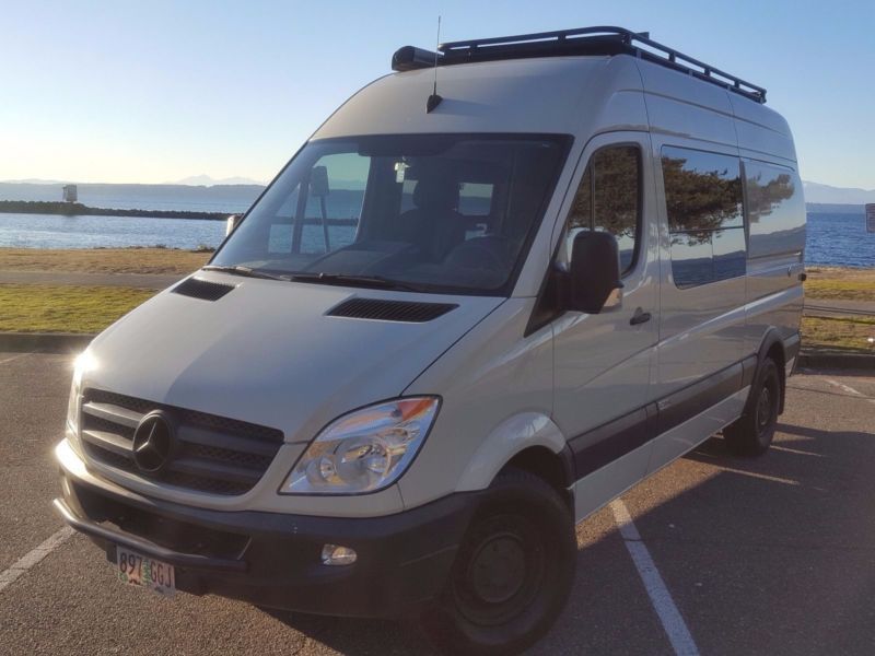 2013 mercedes-benz sprinter 144&#034; outsidevan conversion