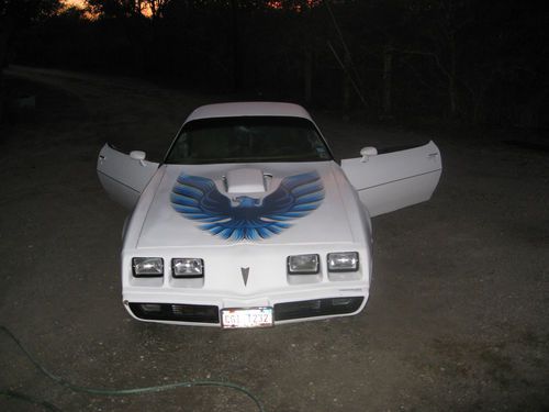 79 trans am 403 v8 white with blue bird decal package 6.6l hard top