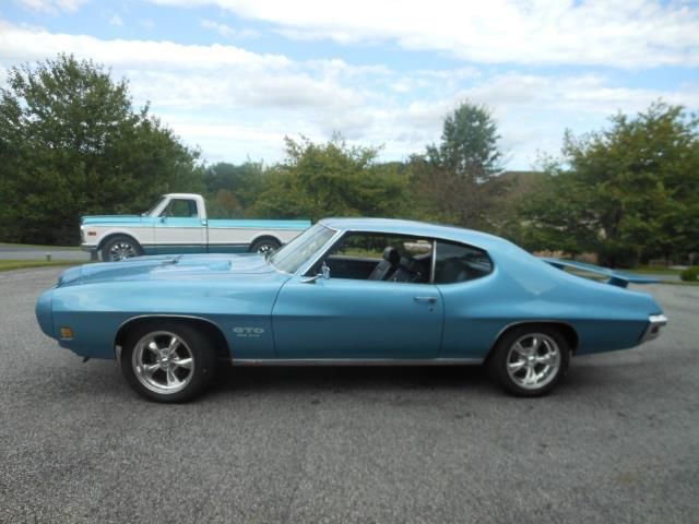 1970 pontiac gto sedan