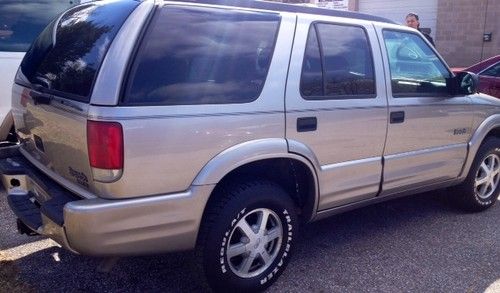 2001 oldsmobile bravada base sport utility 4-door 4.3l