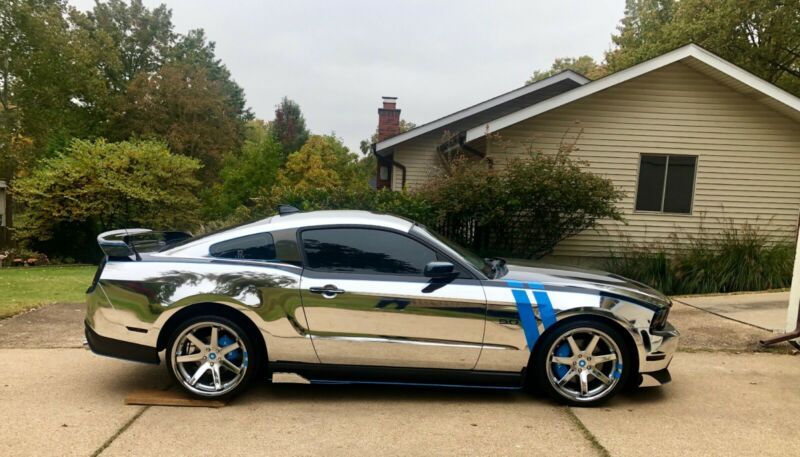 2012 ford mustang premium