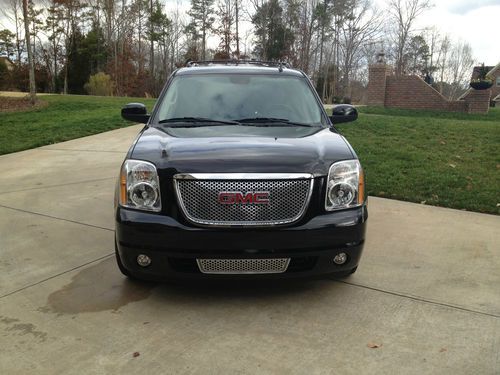 2009 gmc yukon denali sport utility 4-door 6.2l