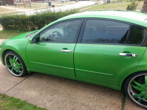 04 nissan maxima sl clean paint job,22 inch new rims&amp;tires double din radio