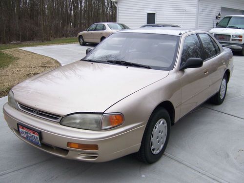 1996 toyota camry dx sedan 4-door 2.2l