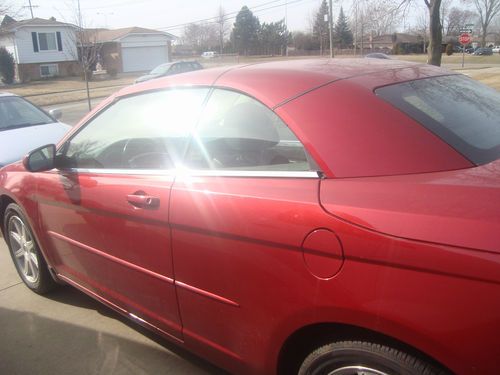 2008 chrysler sebring touring convertible 2-door 2.7l