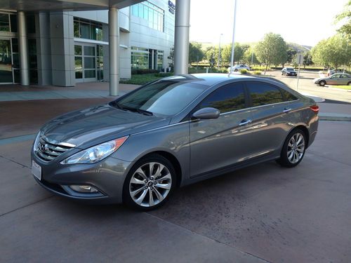 2011 hyundai sonata se metallic grey with only 26k miles!