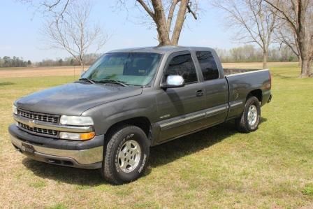 2002 chevrolet silverado 1500 ls extended cab pickup 4-door 5.3l