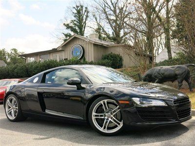 4.2l v8,manual,carbon blades &amp; interior,nav,enhanced leather,audi care!