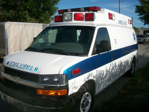 2009 chevy express ambulance