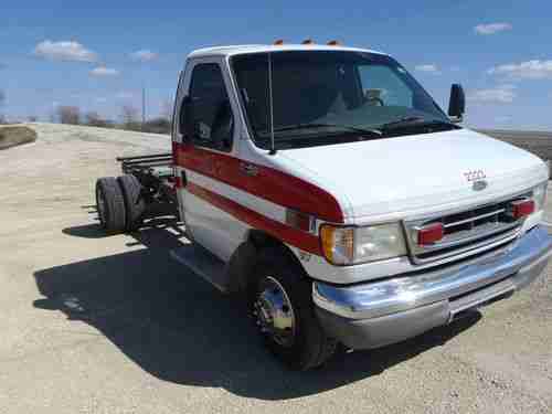 2001 Ford E-450 Econoline Super Duty Custom Cutaway Van 2-Door 7.3L, image 3