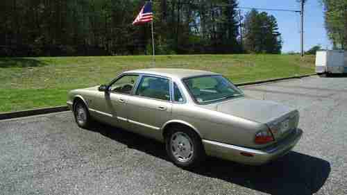 1998 Jaguar XJ8 Base Sedan 4-Door 4.0L, image 5