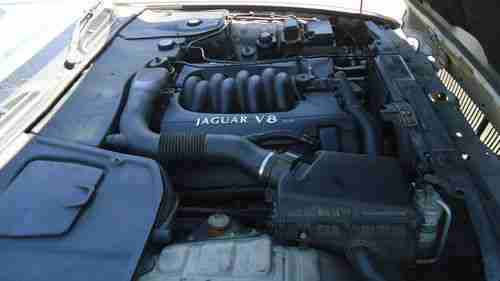 1998 Jaguar XJ8 Base Sedan 4-Door 4.0L, image 12