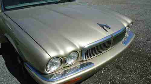 1998 Jaguar XJ8 Base Sedan 4-Door 4.0L, image 18
