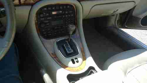 1998 Jaguar XJ8 Base Sedan 4-Door 4.0L, image 21