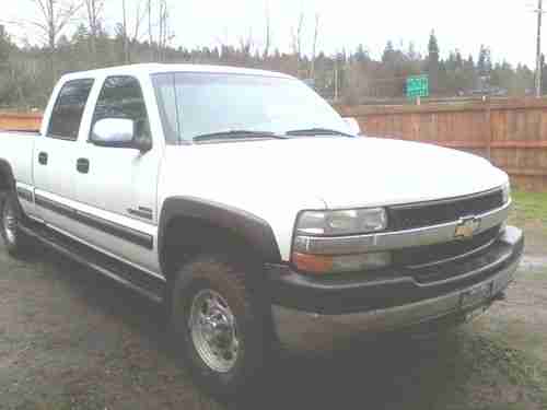 2002 Chevrolet Silverado 2500 HD LT Crew Cab Pickup 4-Door 6.6L, image 3