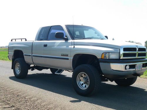 ** 109k miles ** 1998 dodge ram 2500 quad cab cummins diesel 4x4 - leather -