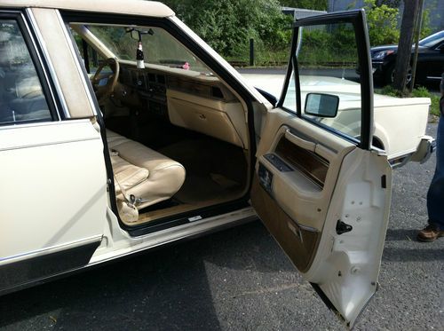 1983 lincoln mark vi base sedan 4-door 5.0l