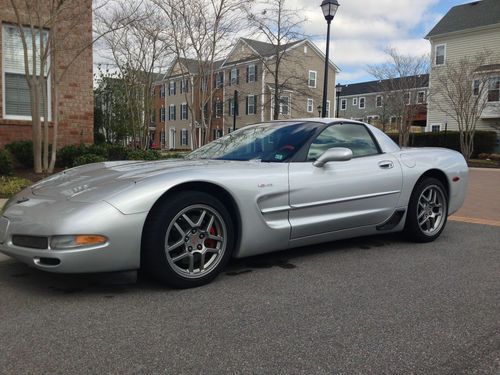 2003 chevrolet corvette z06 coupe 2-door 5.7l 405 hp