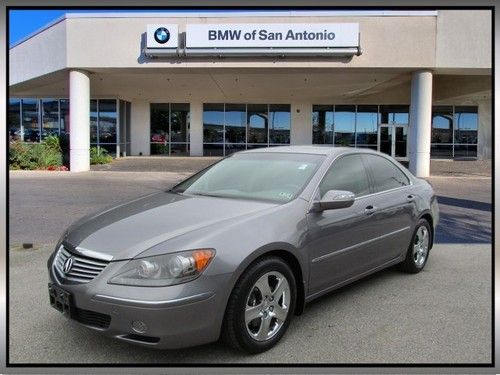 Immaculate condition! navigation! all wheel drive! only 42k miles