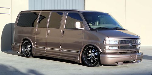 California limo van,'00 chevy express custom limo van,over 100k new, low reserve